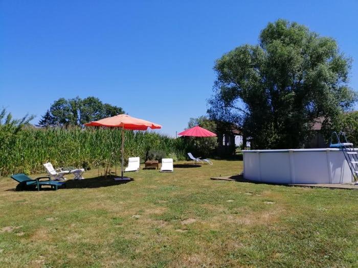 Bed and Breakfast La Grange A Outeaux Montpont-en-Bresse Exteriér fotografie